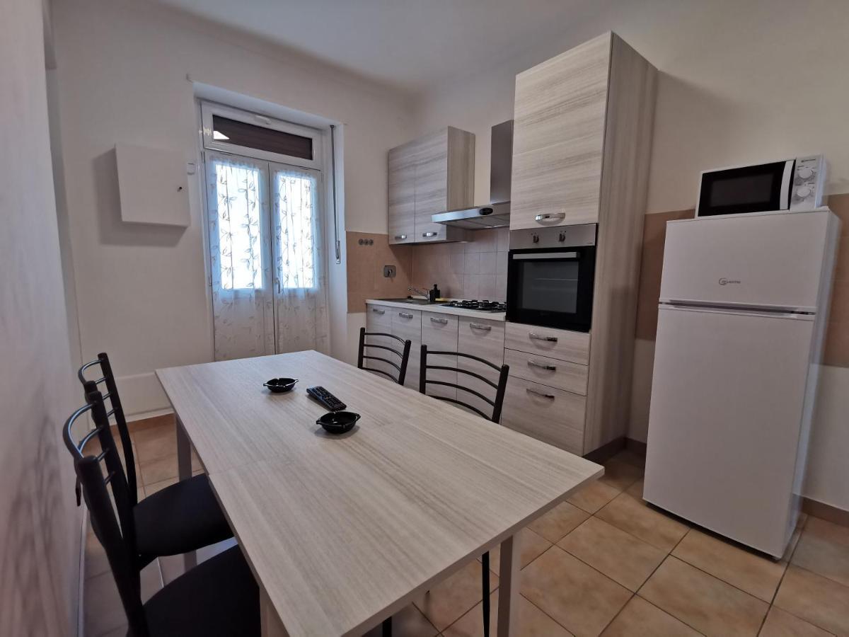 Happyhome, Belissimo Appartamento In Torino Turim Exterior foto