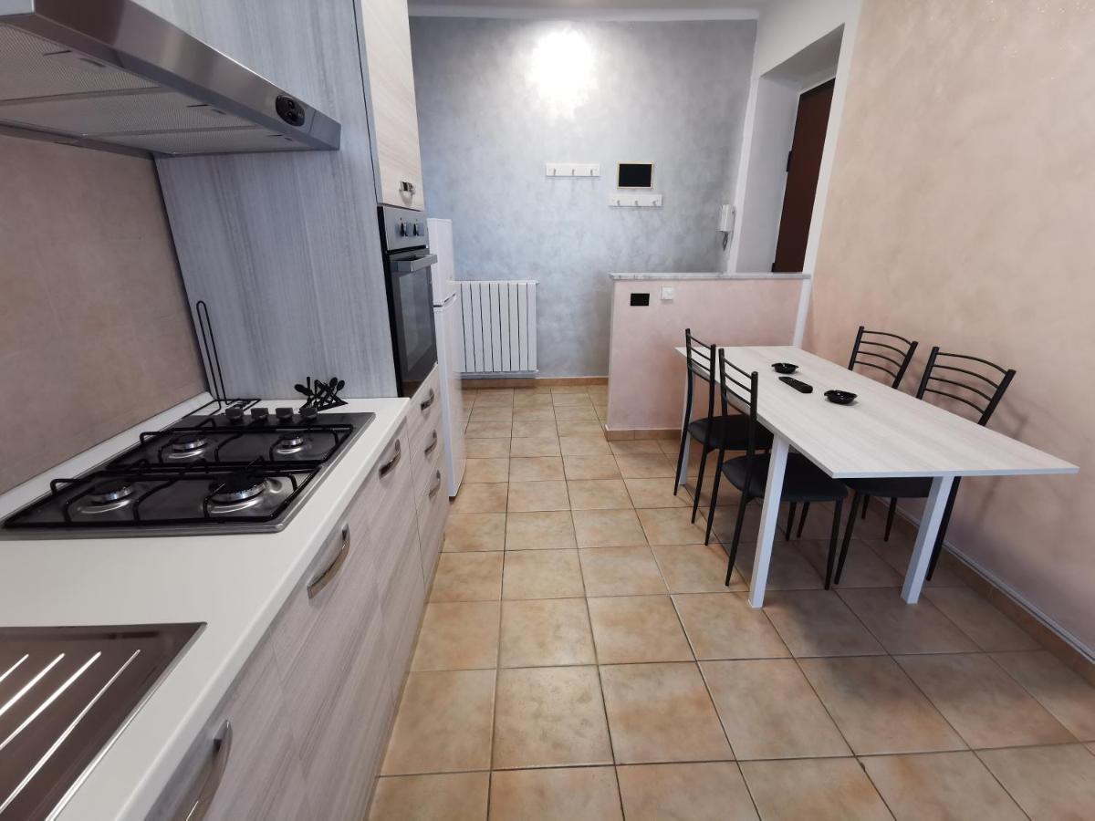 Happyhome, Belissimo Appartamento In Torino Turim Exterior foto